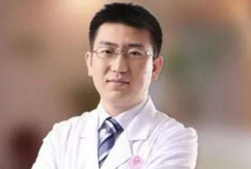 李寅.jpg