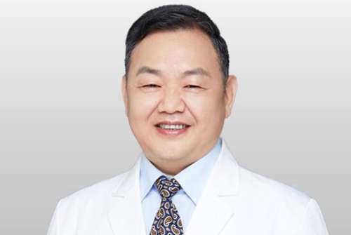 侯典举.jpg