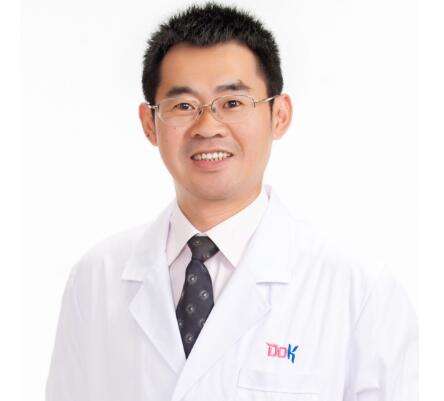 周柯医生.jpg