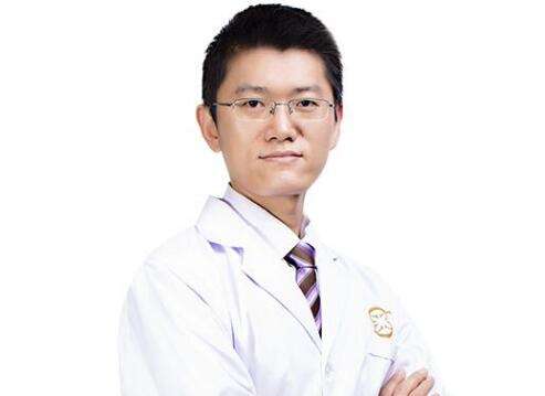 刘全医生.jpg