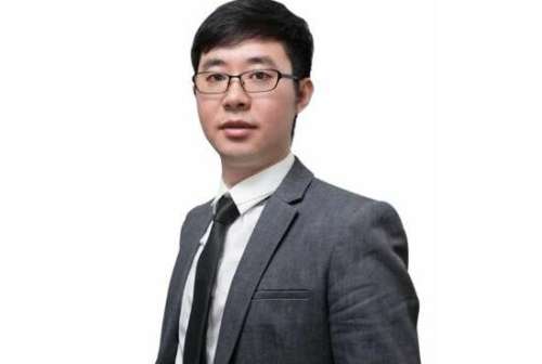 郭世伟.jpg