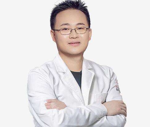 王欣医生.jpg