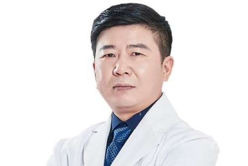 余成坤.jpg
