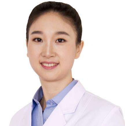 胡婷婷.jpg