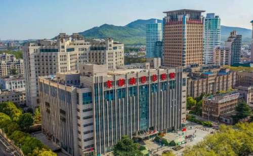 东部战区总医院 南京大学医学院附属金陵医院.jpg