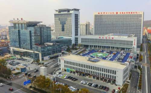 威海市中心医院.jpg