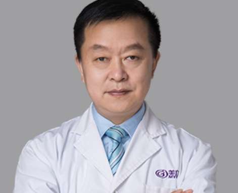 雷惠斌医生.jpg