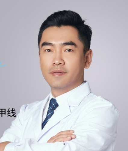 刘中国.png