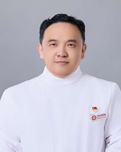 张栋梁.jpg