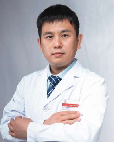 吴亚龙.jpg