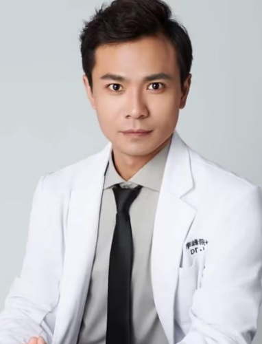 李峰.png